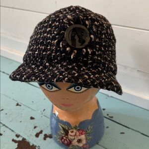 LiLLIE & COHOE Size 1 Black & Tan Hat with Button Band Motif